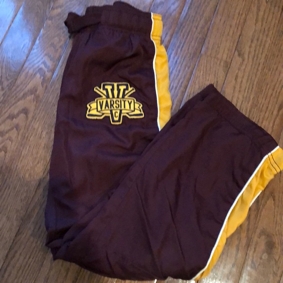 GAP!!! 2 Pairs Boys Athletic Nylon Pants Sz M (8) - Picture 3 of 7